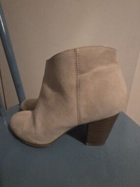 Old Navy Beige Suede Ankle Booties with Stacked Heel
